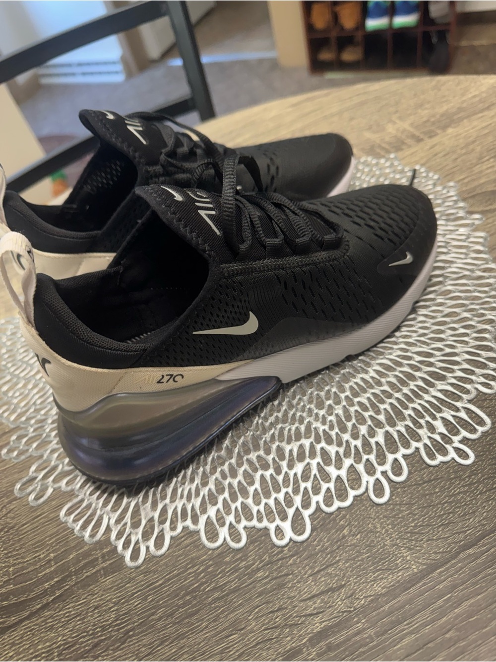 Women’s sz 9 Nike air max 270 new without box. - Picture 4 of 8